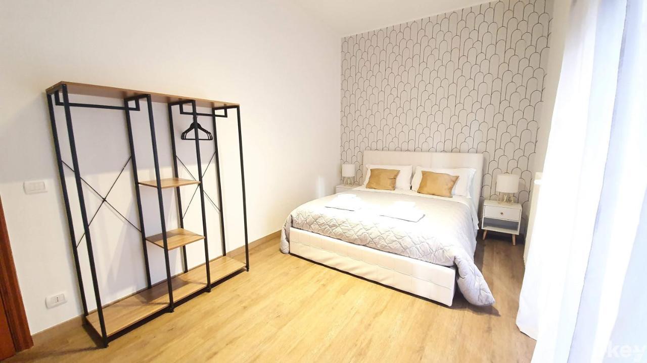 Twin Room Apulia Accommodation - Bari Policlinico Екстериор снимка